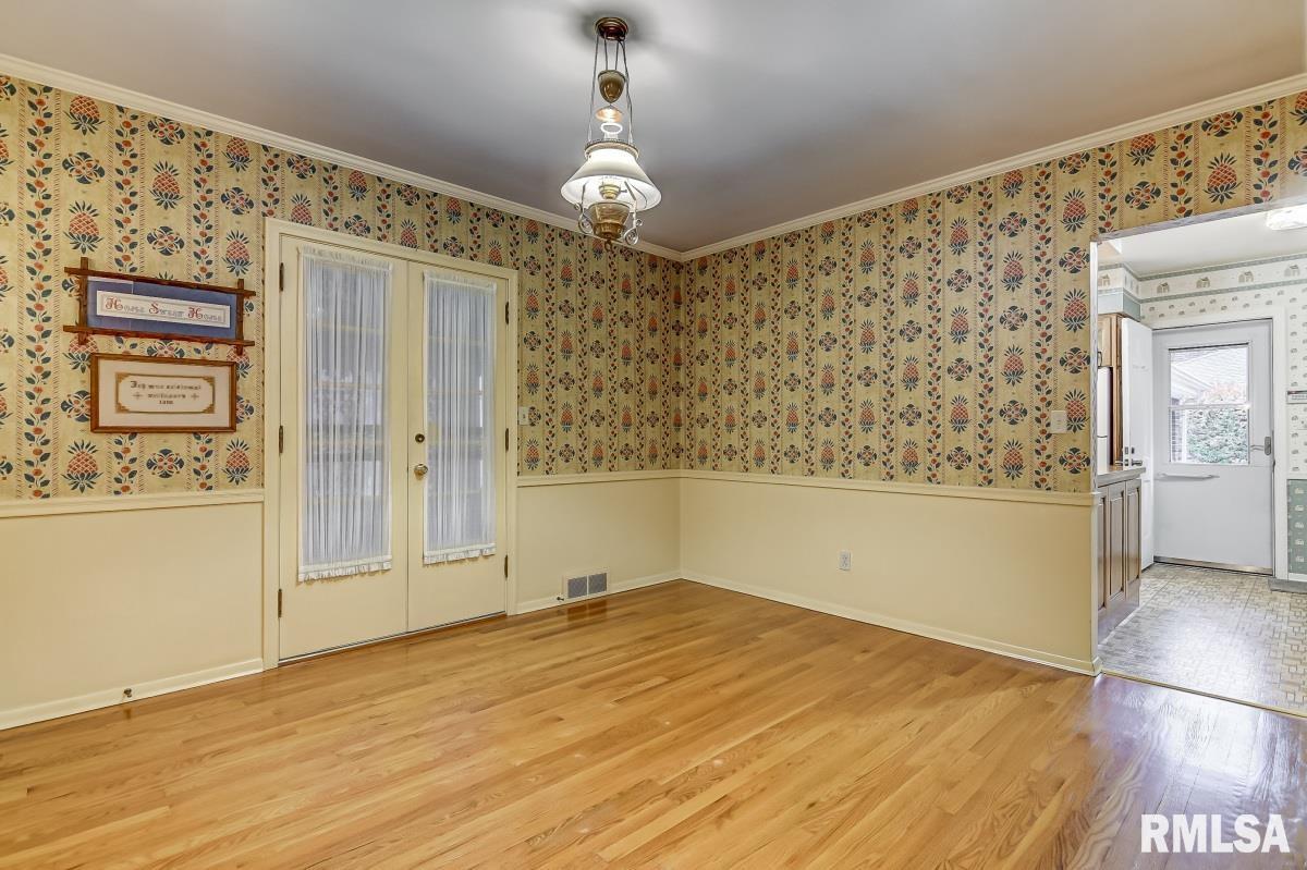2043 Huntleigh Road Springfield, IL 62704 - Photo 15 of 40
