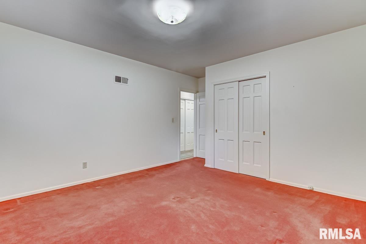 2043 Huntleigh Road Springfield, IL 62704 - Photo 23 of 40