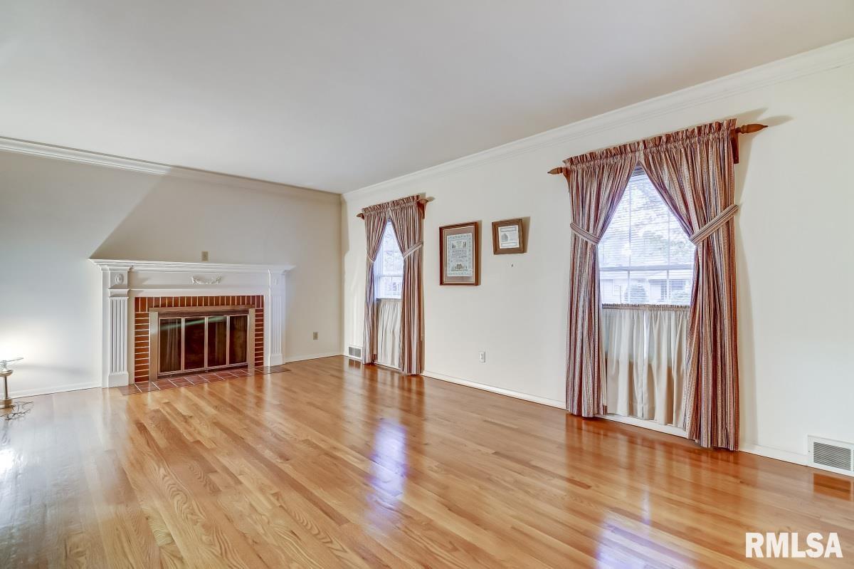 2043 Huntleigh Road Springfield, IL 62704 - Photo 7 of 40