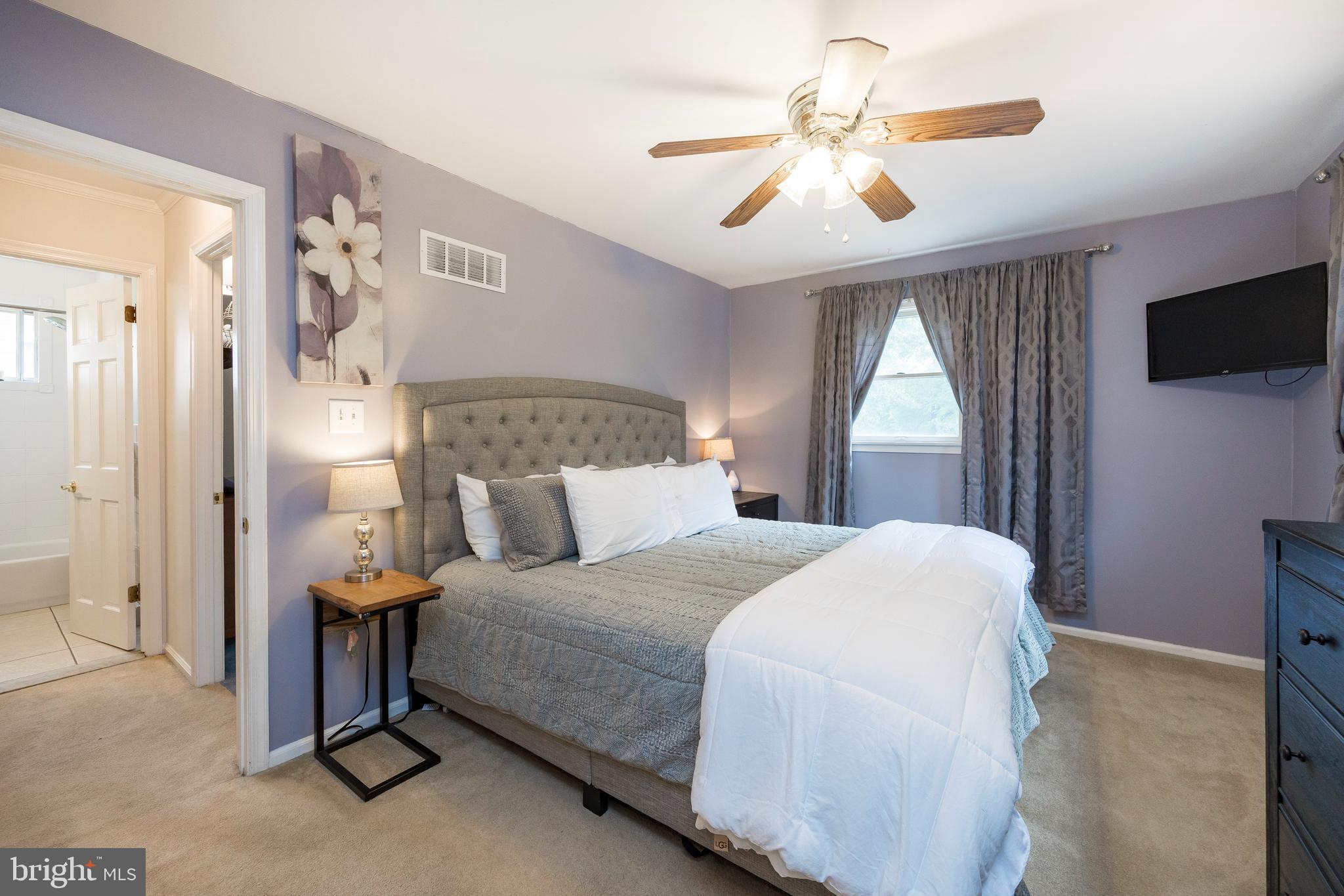 102 Cedar Road Wallingford, PA 19086 - Photo 14 of 34 Primary Bedroom