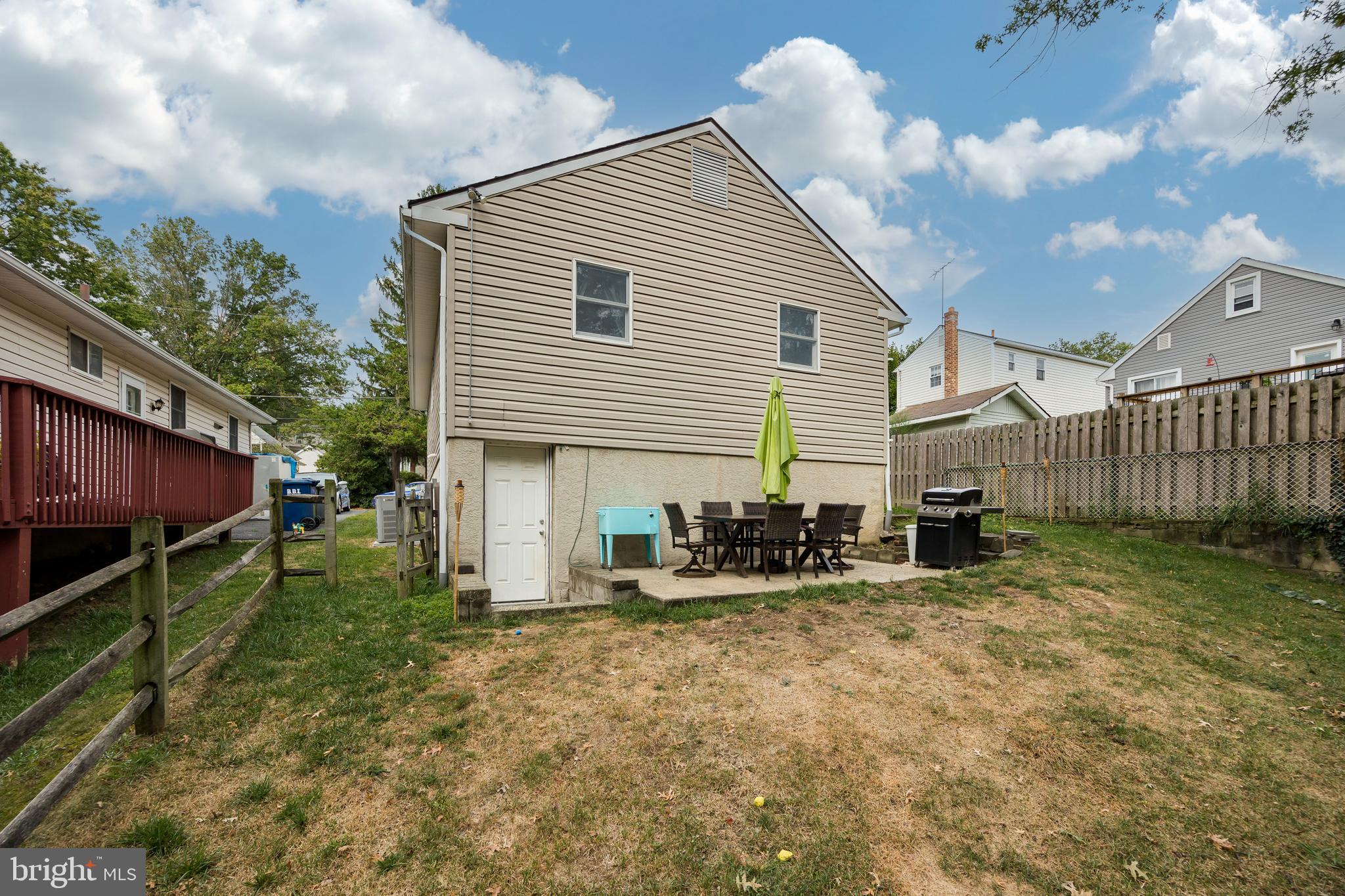 102 Cedar Road Wallingford, PA 19086 - Photo 33 of 34 Patio