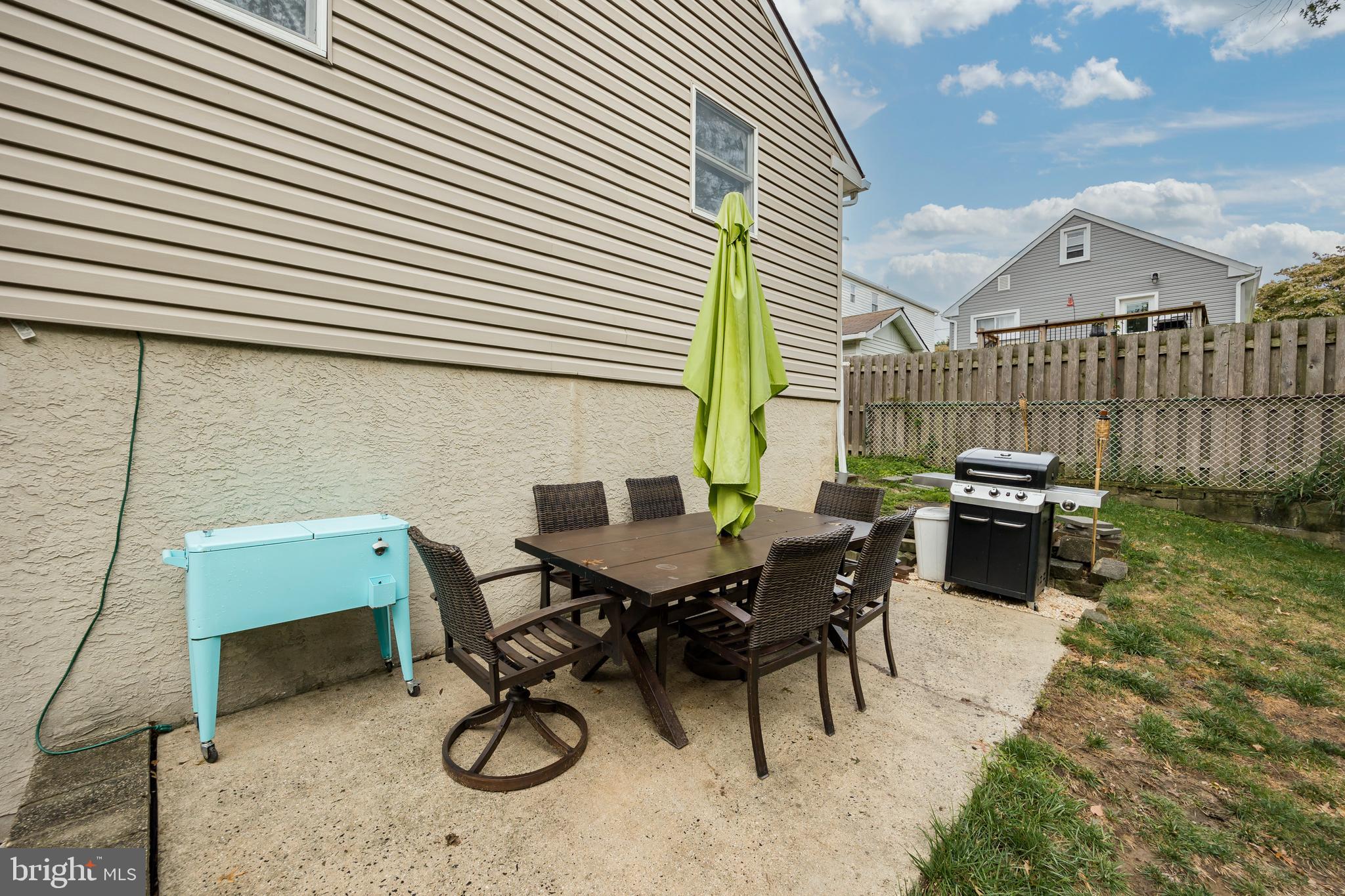 102 Cedar Road Wallingford, PA 19086 - Photo 34 of 34 Patio