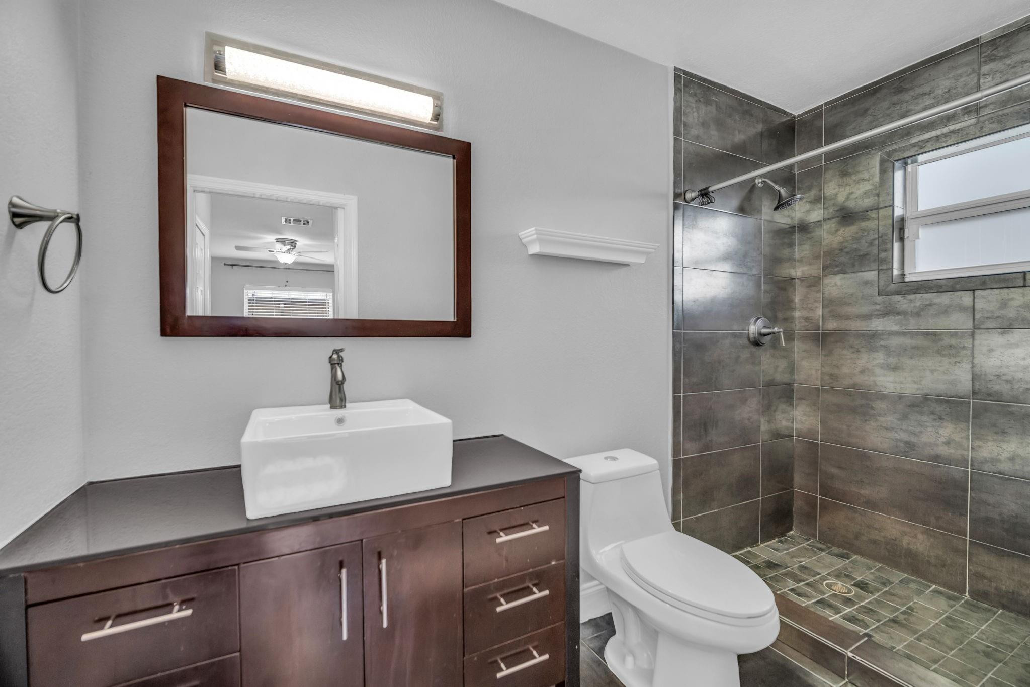 915 North 31st Road Hollywood, FL 33021 - Photo 20 of 45 Photo 20