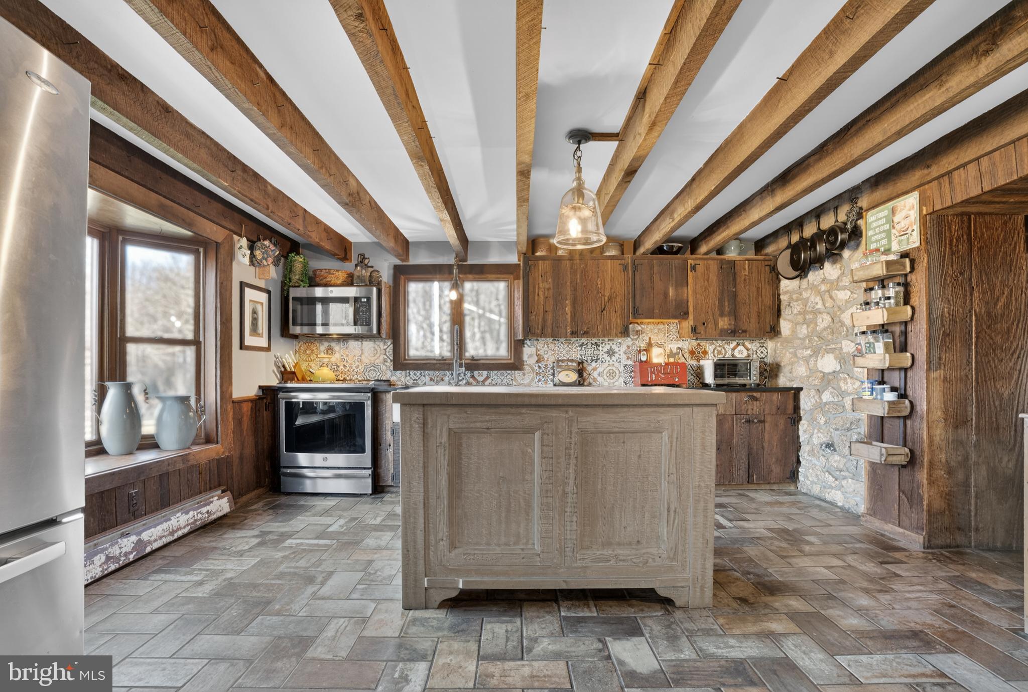 201 Pine Swamp Road Elverson, PA 19520 - Photo 13 of 53 Kitchen