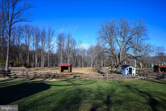 $1,450,000 | 201 Pine Swamp Road, Elverson, PA 19520