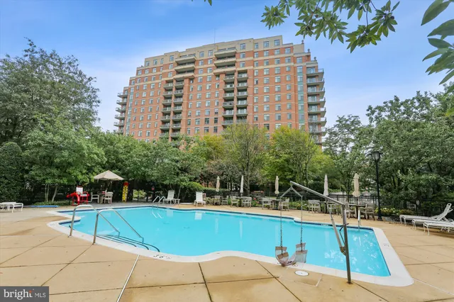 $2,700 | 11700 Old Georgetown Road, Unit 1009, Rockville, MD 20852