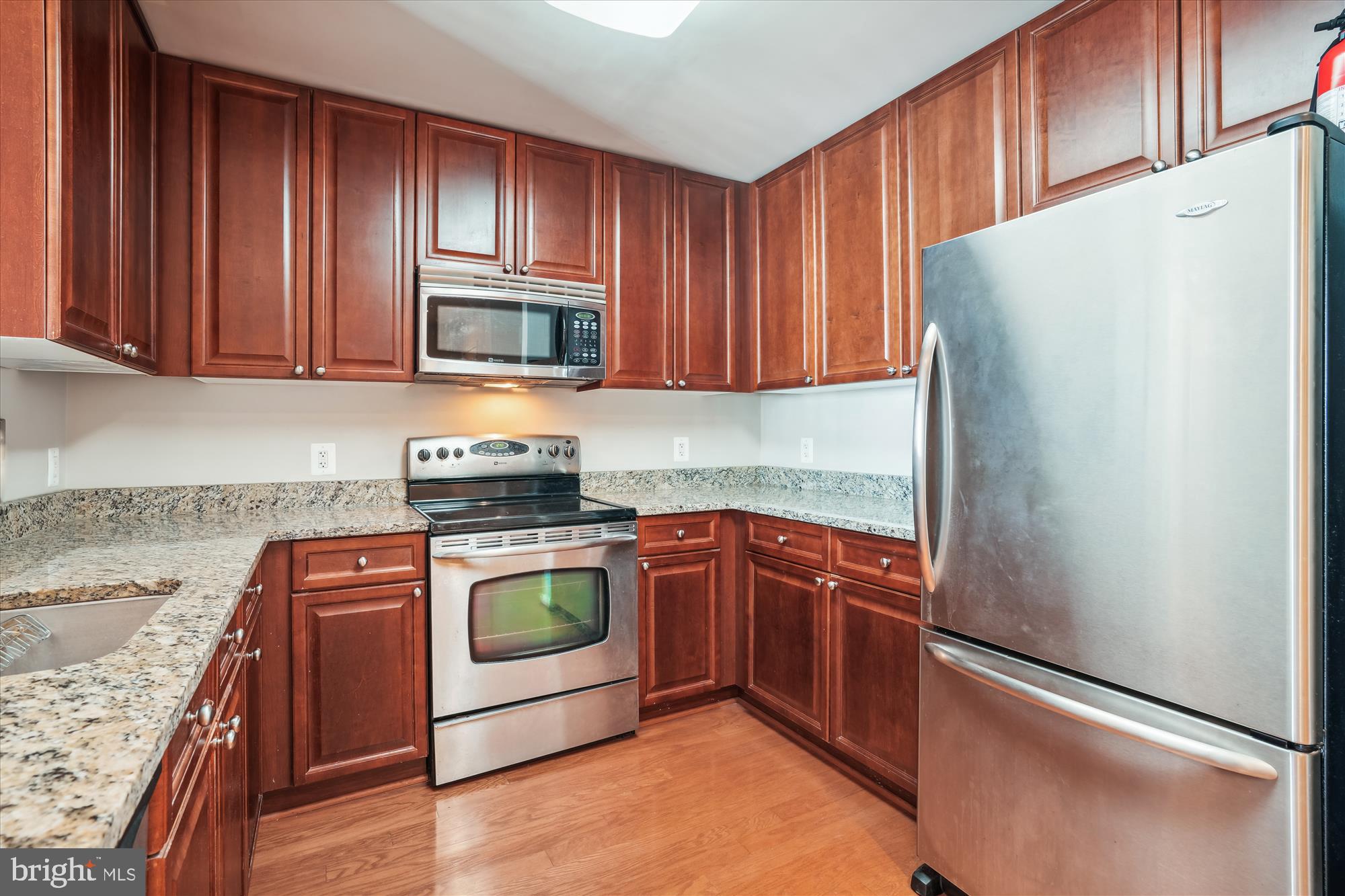 11700 Old Georgetown Road, Unit 1009 Rockville, MD 20852 - Photo 4 of 70 Kitchen