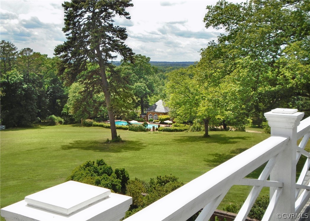 8899 River Road Henrico, VA 23229 - Photo 21 of 50 a garden view with a seating space