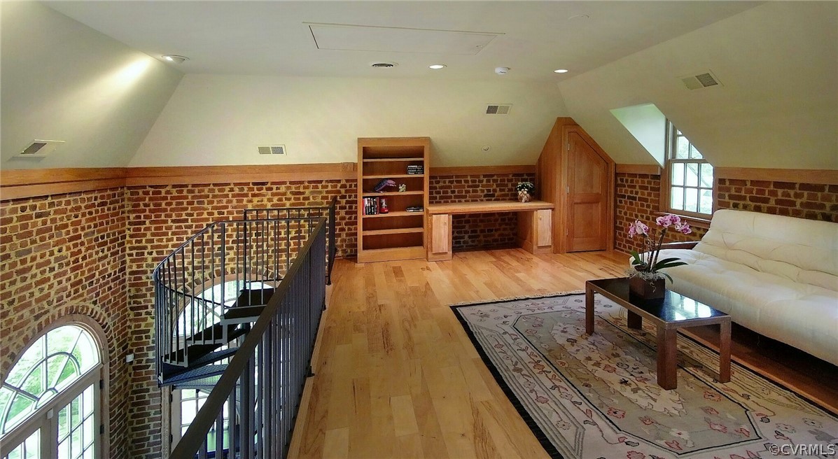 8899 River Road Henrico, VA 23229 - Photo 40 of 50 a living room with furniture