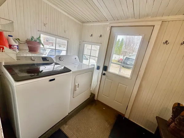 $97,500 | 616 Northwest 2nd Avenue, Aledo, IL 61231