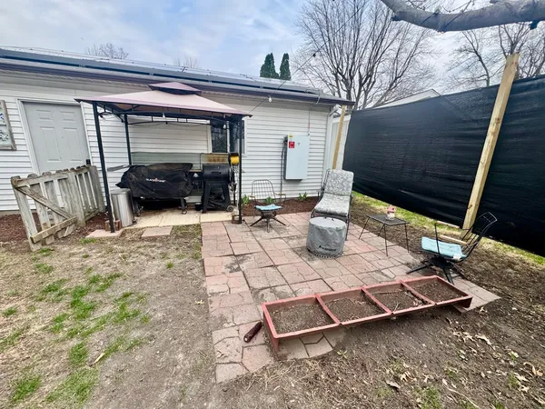 $97,500 | 616 Northwest 2nd Avenue, Aledo, IL 61231