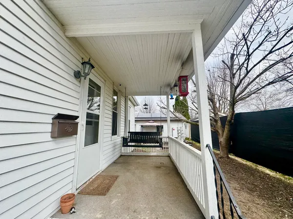 $97,500 | 616 Northwest 2nd Avenue, Aledo, IL 61231