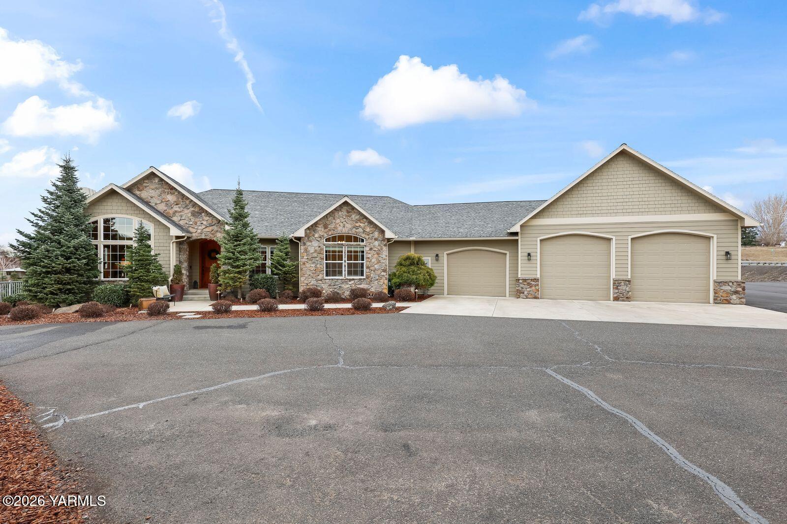 11105 Zier Road Yakima, WA 98908 - Photo 3 of 65 11105 Zier Rd