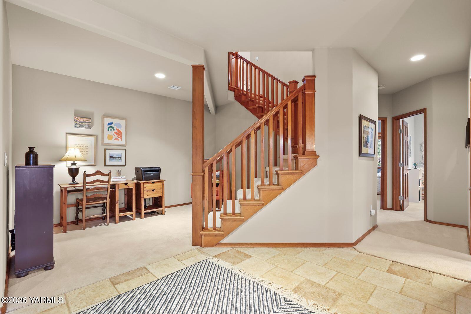 11105 Zier Road Yakima, WA 98908 - Photo 41 of 65 a view of a livingroom with furniture and staircase