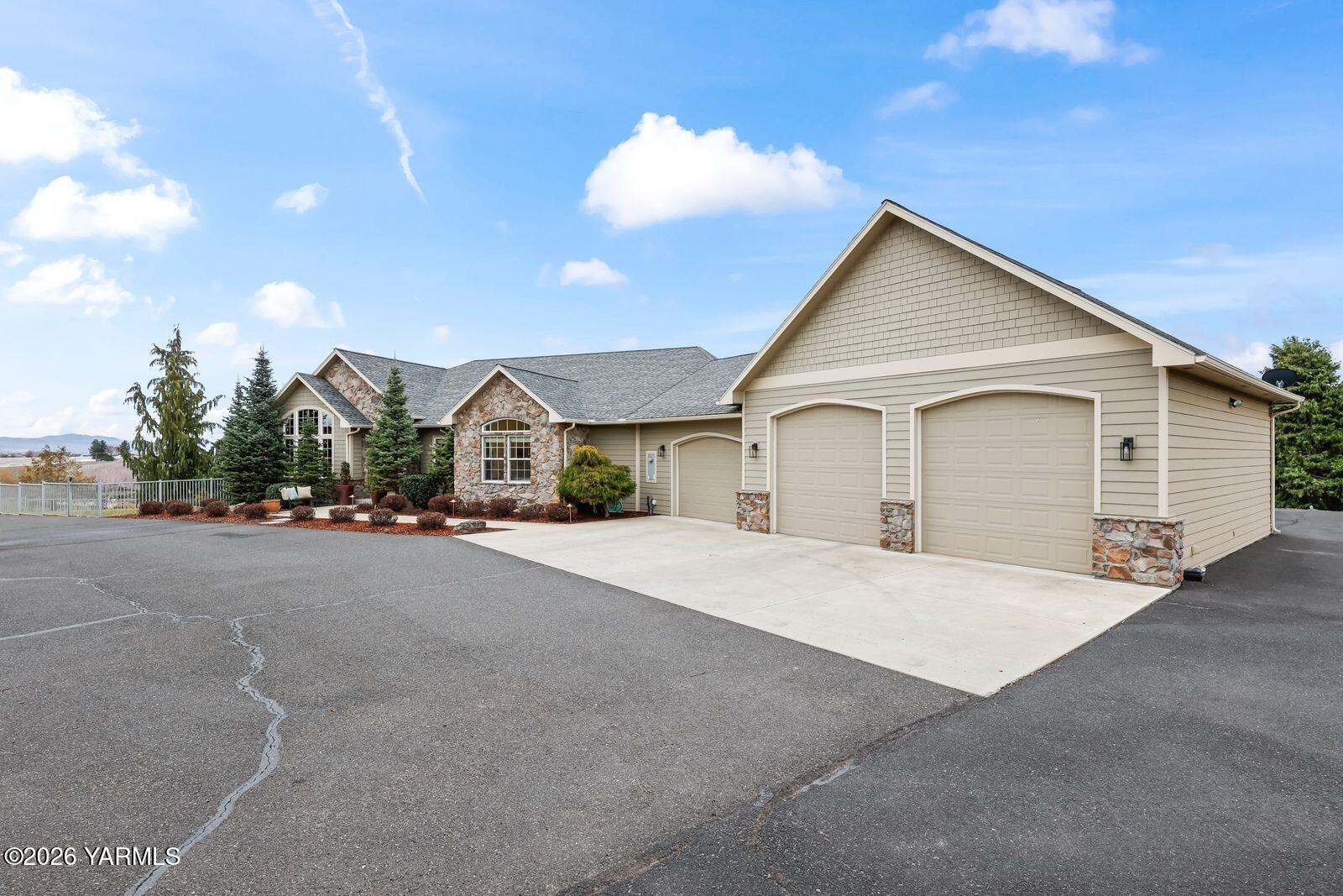11105 Zier Road Yakima, WA 98908 - Photo 5 of 65 11105 Zier Rd
