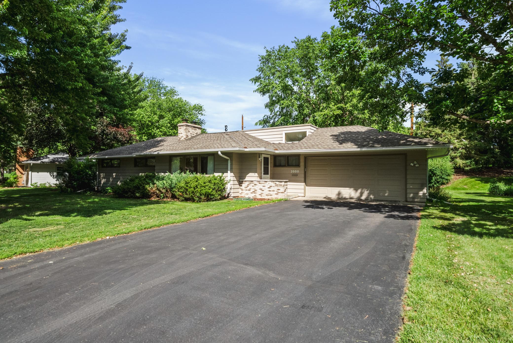 2000 Ordway Golden Valley, MN 55422 - Photo 2 of 32