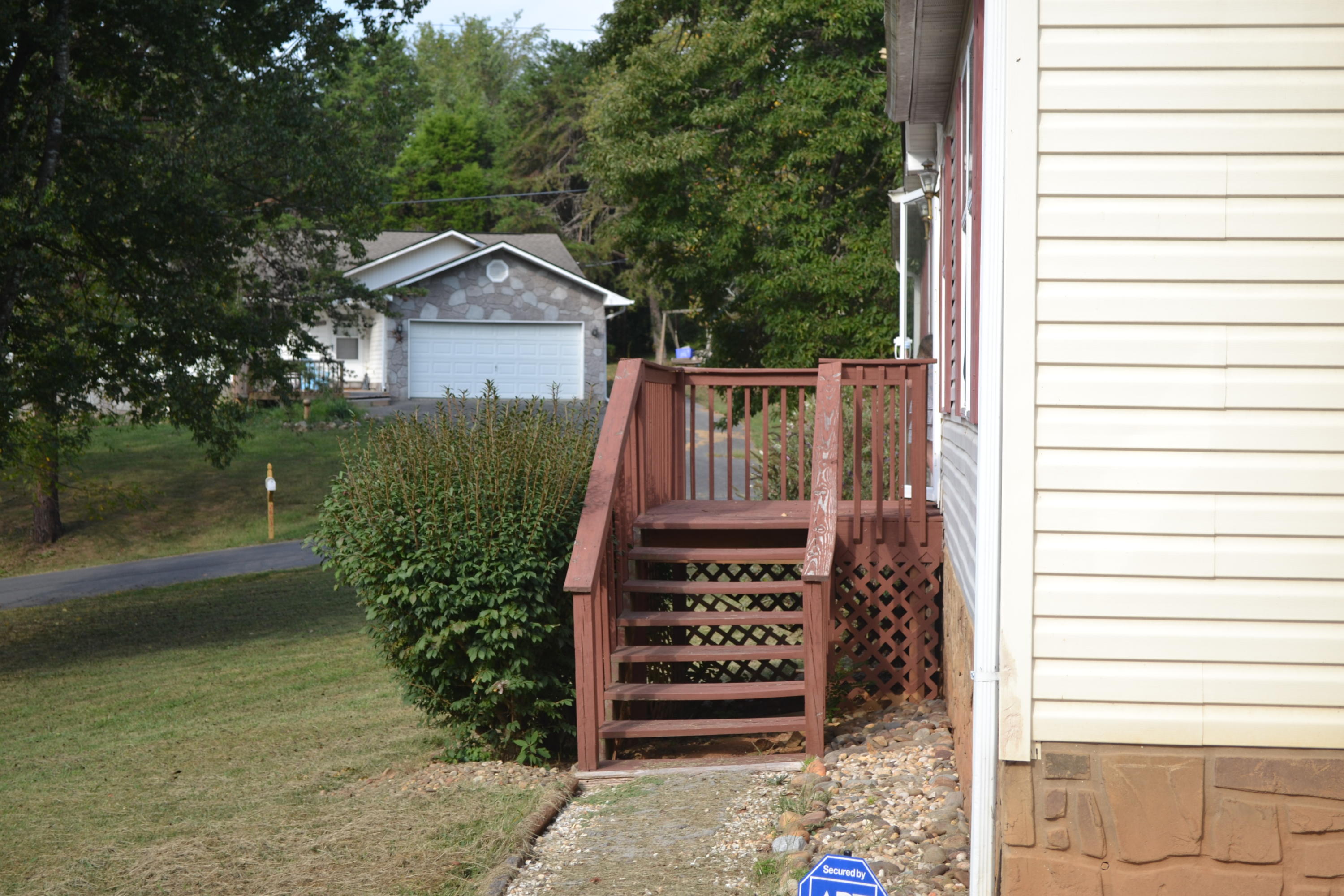 2478 Roberts Road Kodak, TN 37764 - Photo 20 of 30 DSC_0049