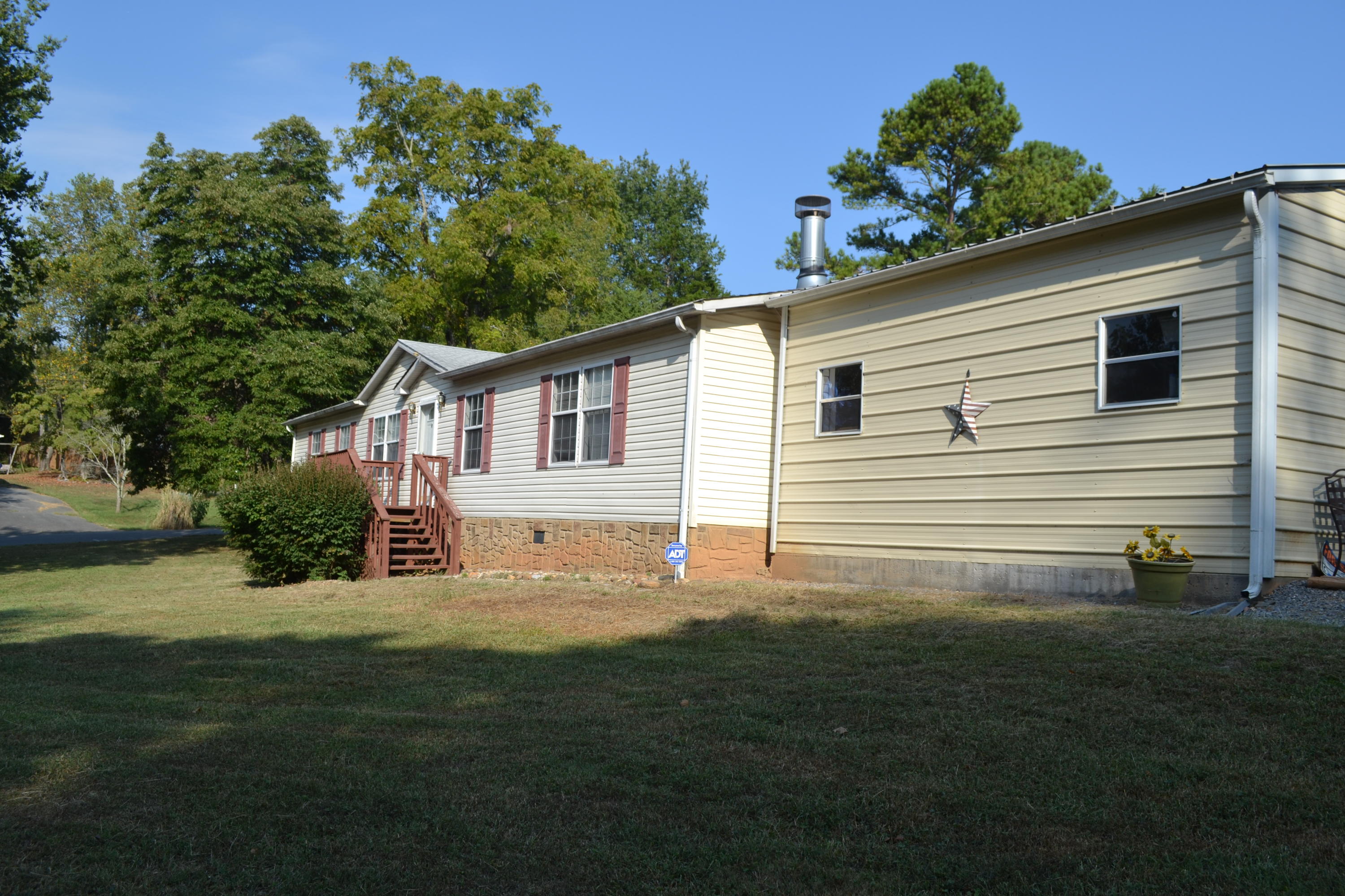 2478 Roberts Road Kodak, TN 37764 - Photo 3 of 30 DSC_0026
