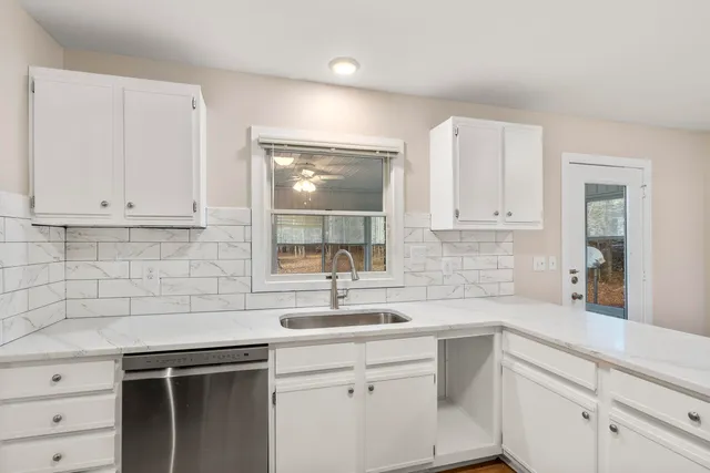 $2,200 | 298 Summerset Lane, Summerville, SC 29483