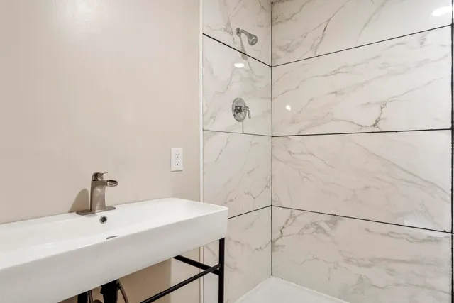 $2,200 | 298 Summerset Lane, Summerville, SC 29483