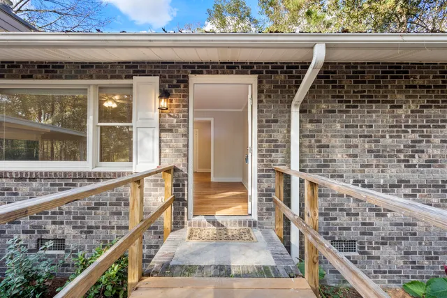 $2,200 | 298 Summerset Lane, Summerville, SC 29483