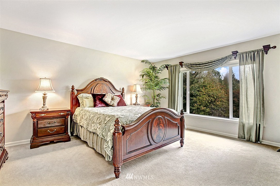 408 Lyons Avenue Northeast Renton, WA 98059 - Photo 12 of 25 Gallery Image 12