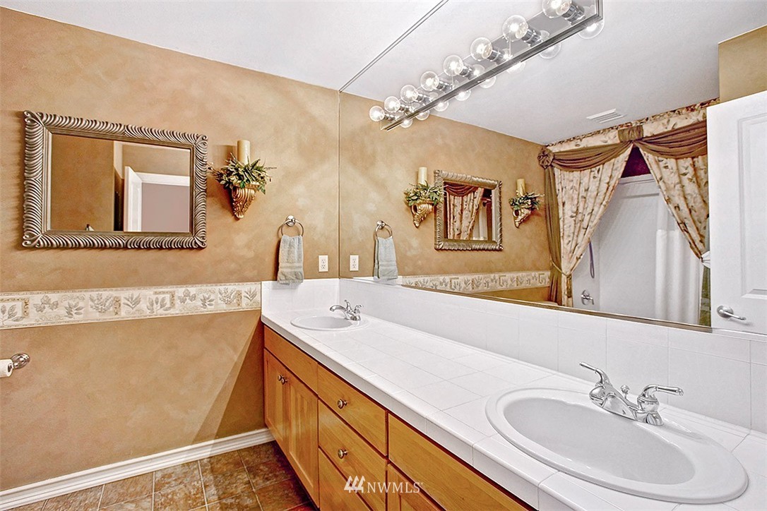 408 Lyons Avenue Northeast Renton, WA 98059 - Photo 16 of 25 Gallery Image 16