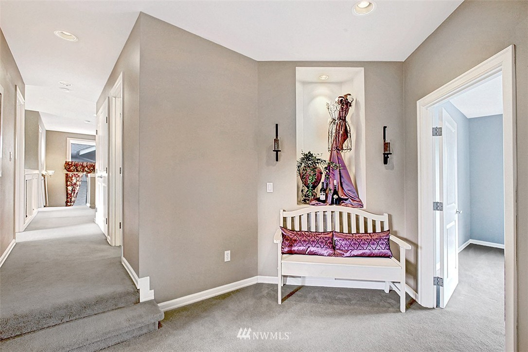 408 Lyons Avenue Northeast Renton, WA 98059 - Photo 17 of 25 Gallery Image 17