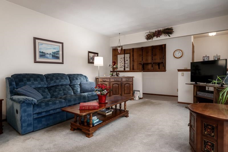 2058 Bootmaker Drive Beloit, WI 53511 - Photo 6 of 34