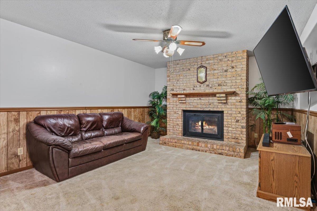 54 Longview Drive Springfield, IL 62712 - Photo 16 of 29