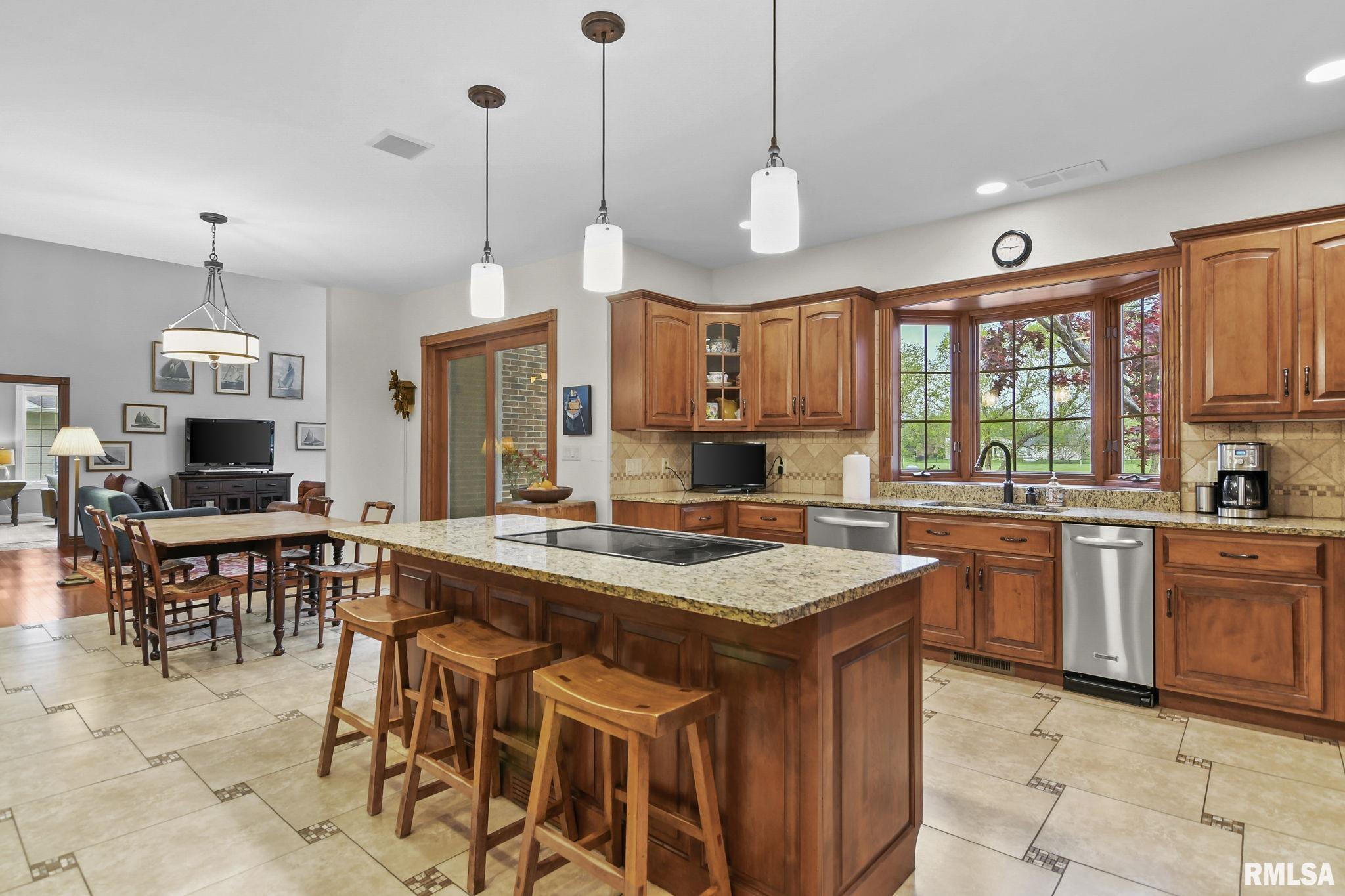 5201 Eagle Ridge Springfield, IL 62711 - Photo 12 of 68