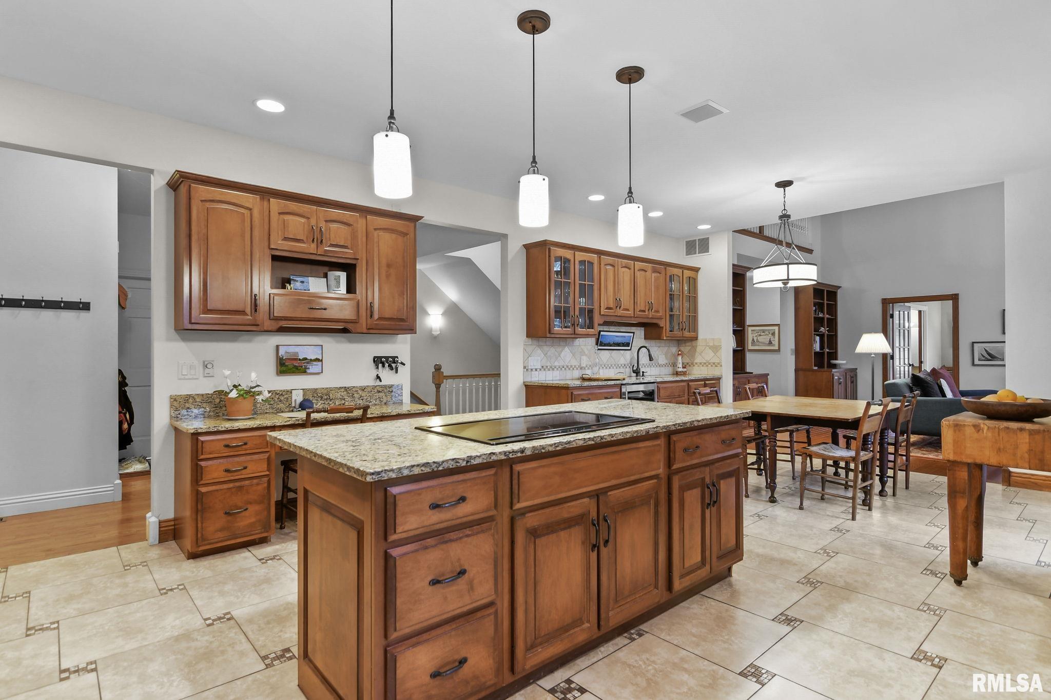 5201 Eagle Ridge Springfield, IL 62711 - Photo 13 of 68