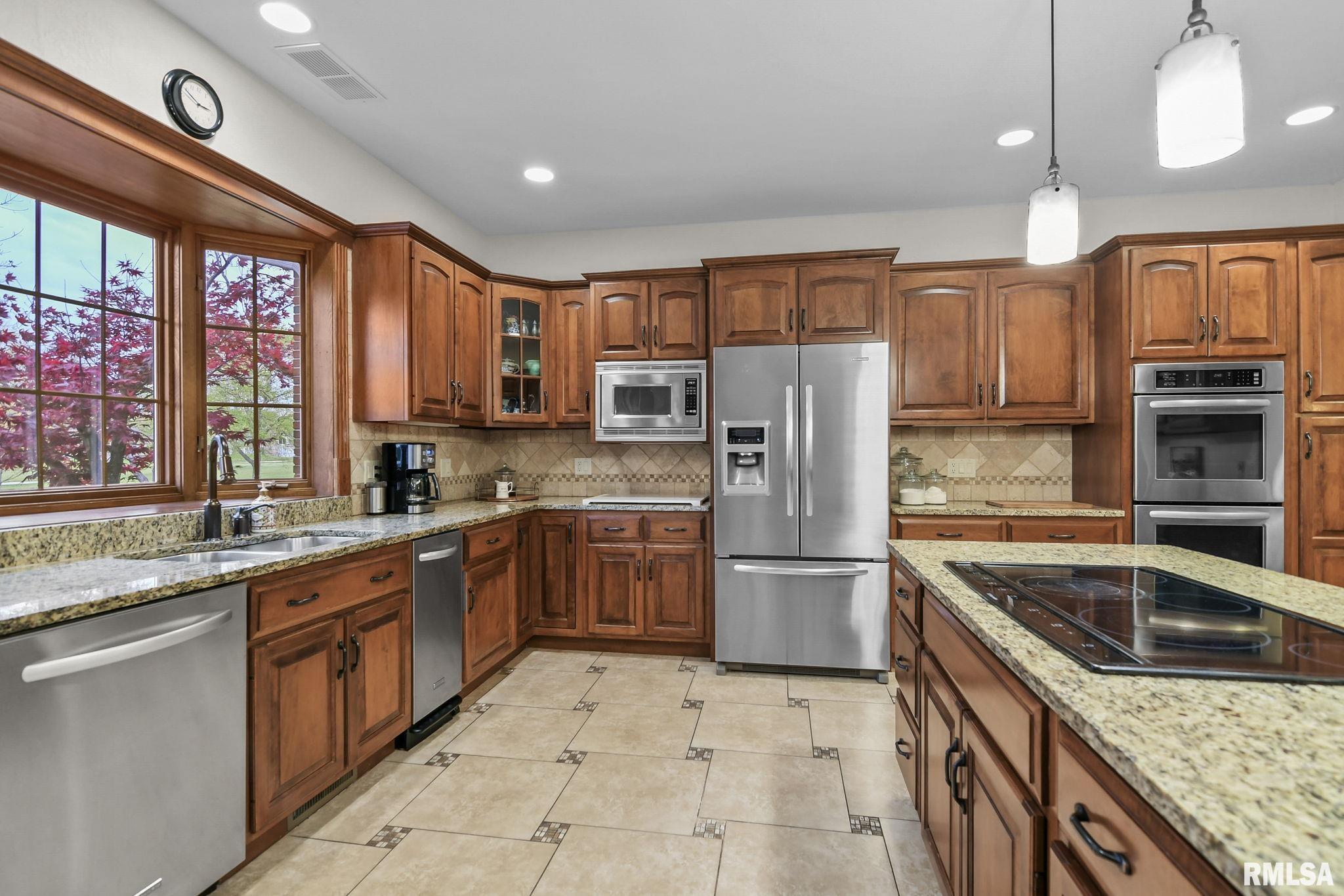 5201 Eagle Ridge Springfield, IL 62711 - Photo 14 of 68