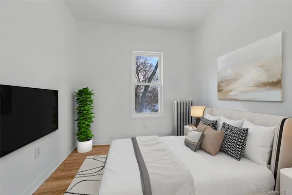 $2,950 | 457 1st Street, Newburgh, NY 12550