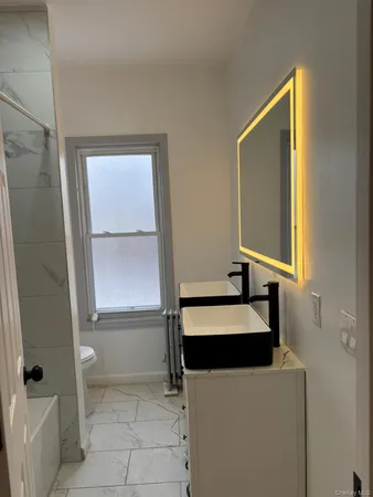 $2,950 | 457 1st Street, Newburgh, NY 12550