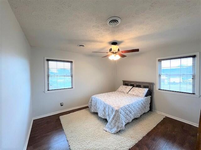 5739 Ridgewood Place Pulaski, VA 24301 - Photo 15 of 25 BEDROOM 3