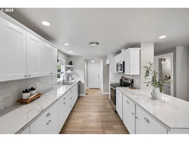 $289,900 | 3240 Northeast 29th Street, Gresham, OR 97030