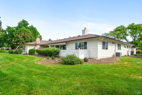 $619,000 | 333 Twin Lakes Drive, Santa Rosa, CA 95409