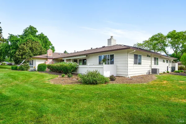 $619,000 | 333 Twin Lakes Drive, Santa Rosa, CA 95409