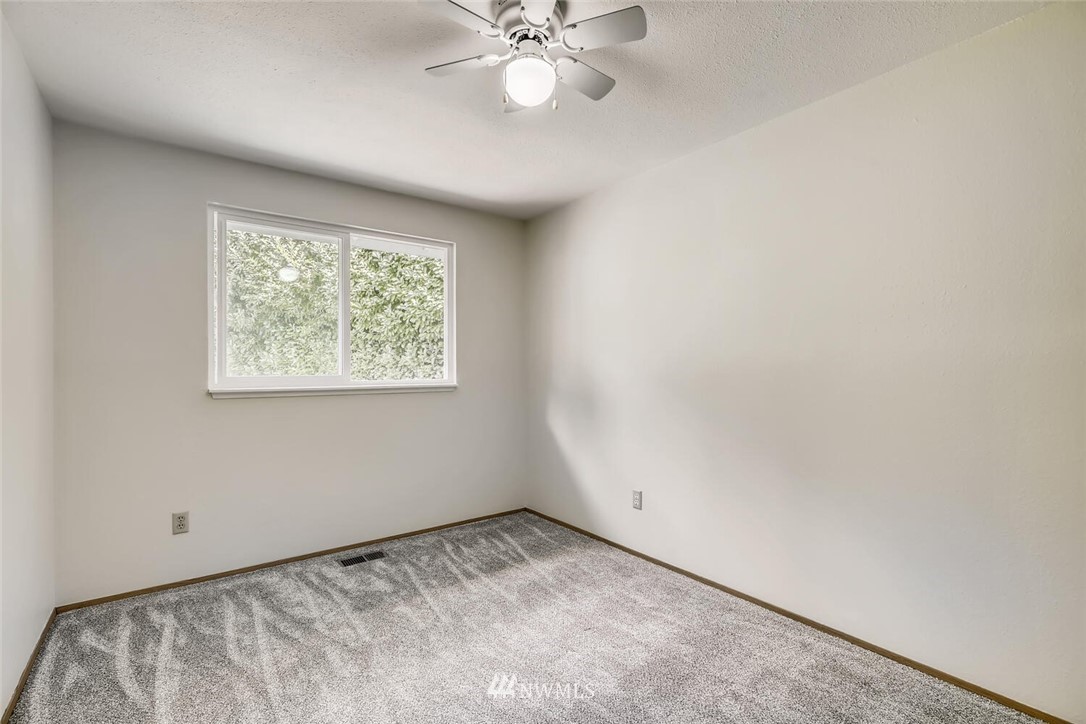 4417 Chrisella Road East Edgewood, WA 98372 - Photo 14 of 28 Gallery Image 14