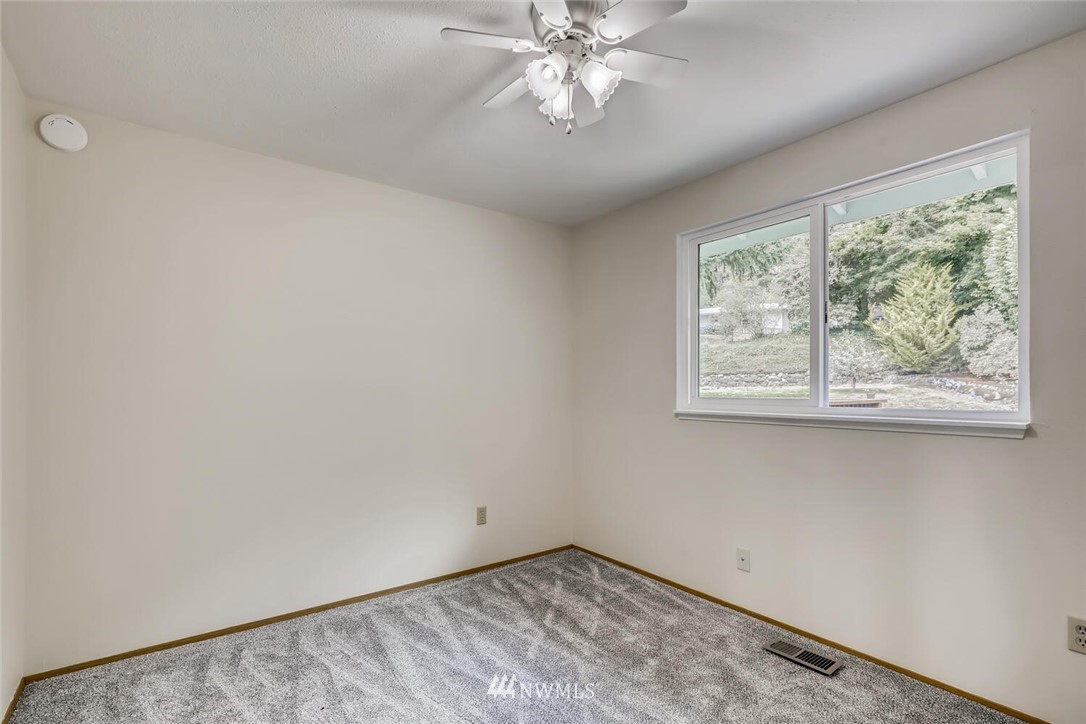 4417 Chrisella Road East Edgewood, WA 98372 - Photo 16 of 28 Gallery Image 16