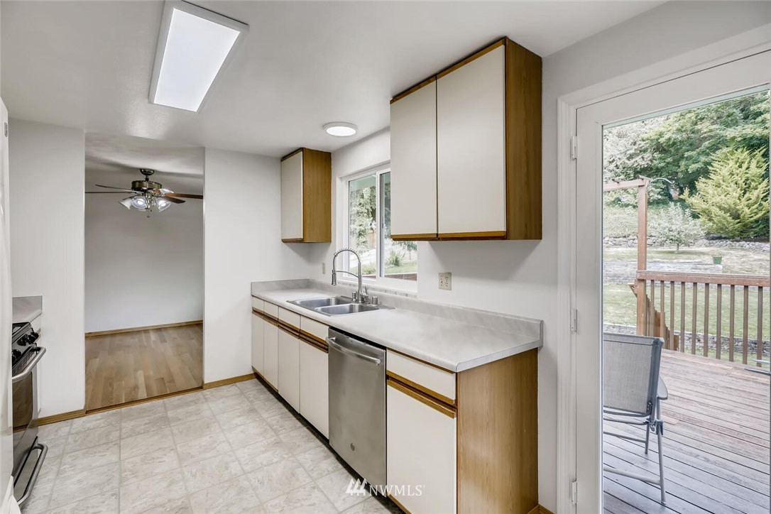 4417 Chrisella Road East Edgewood, WA 98372 - Photo 10 of 28 Gallery Image 10