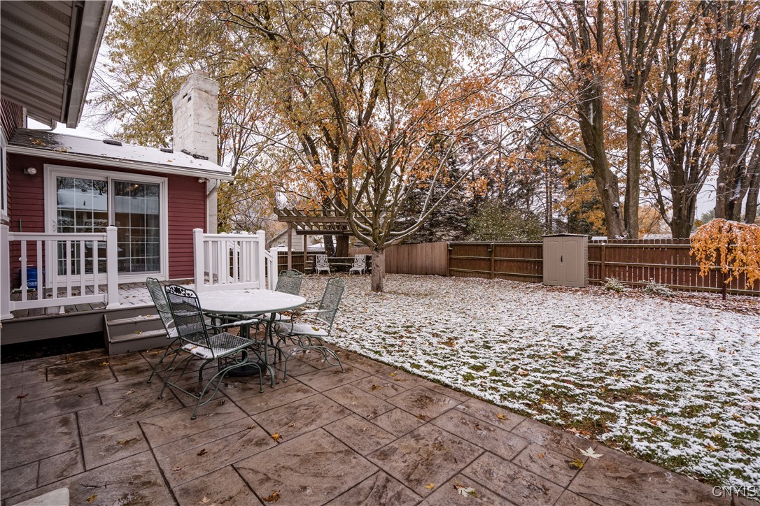 4976 Surrey Lane Clay, NY 13088 - Photo 15 of 47