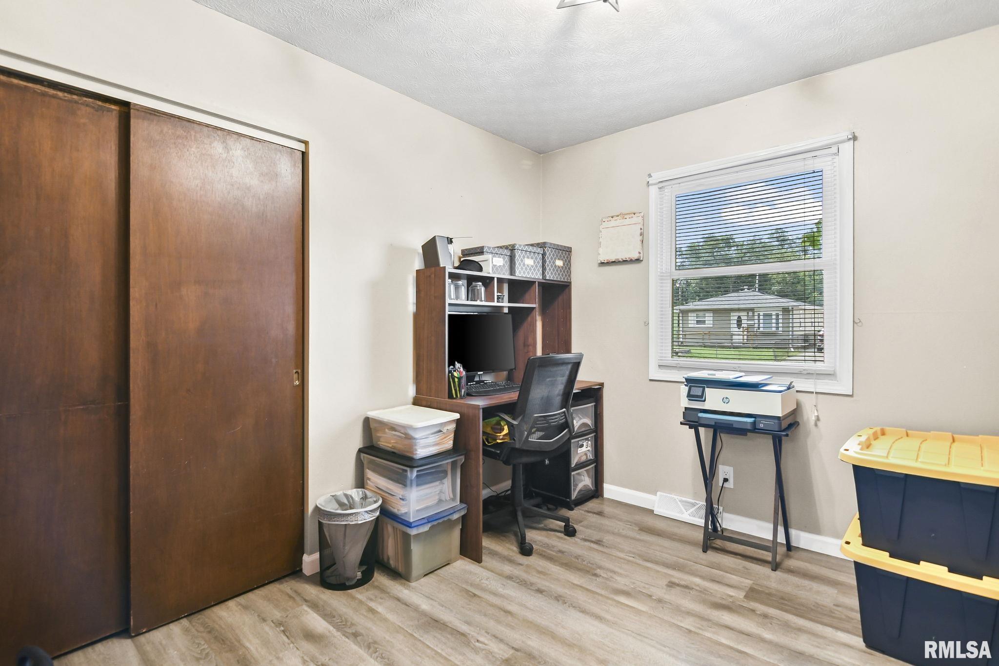 2249 East Watch Avenue Springfield, IL 62702 - Photo 16 of 24 Gallery Image 16