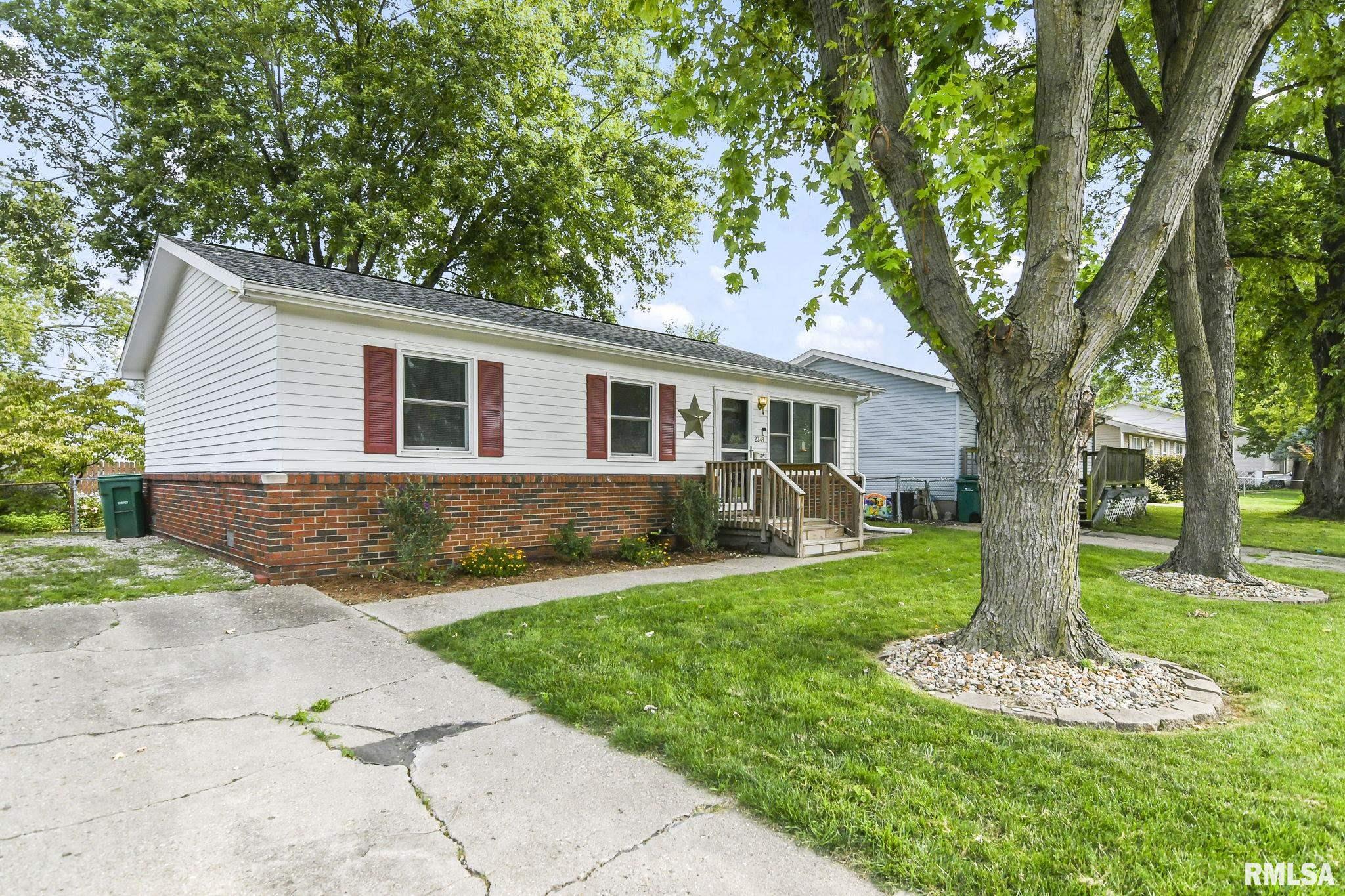 2249 East Watch Avenue Springfield, IL 62702 - Photo 22 of 24 Gallery Image 22