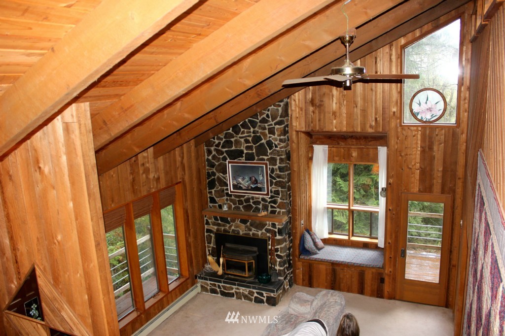 1305 Kaiser Road Southwest Olympia, WA 98512 - Photo 2 of 25 Gallery Image 2