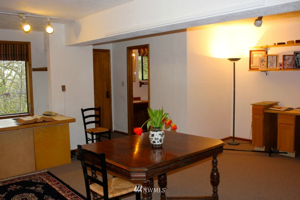 1305 Kaiser Road Southwest Olympia, WA 98512 - Photo 20 of 25 Gallery Image 20
