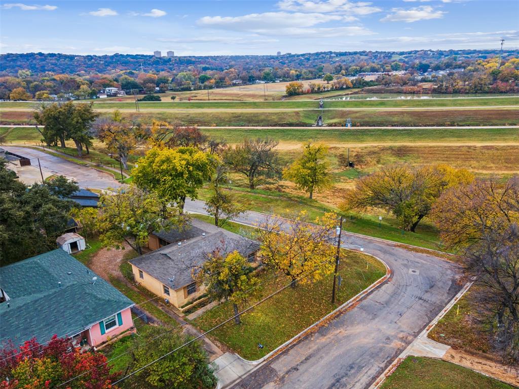 5317 Redbud Lane Fort Worth, TX 76114 - Photo 8 of 16 a view of a city with an ocean