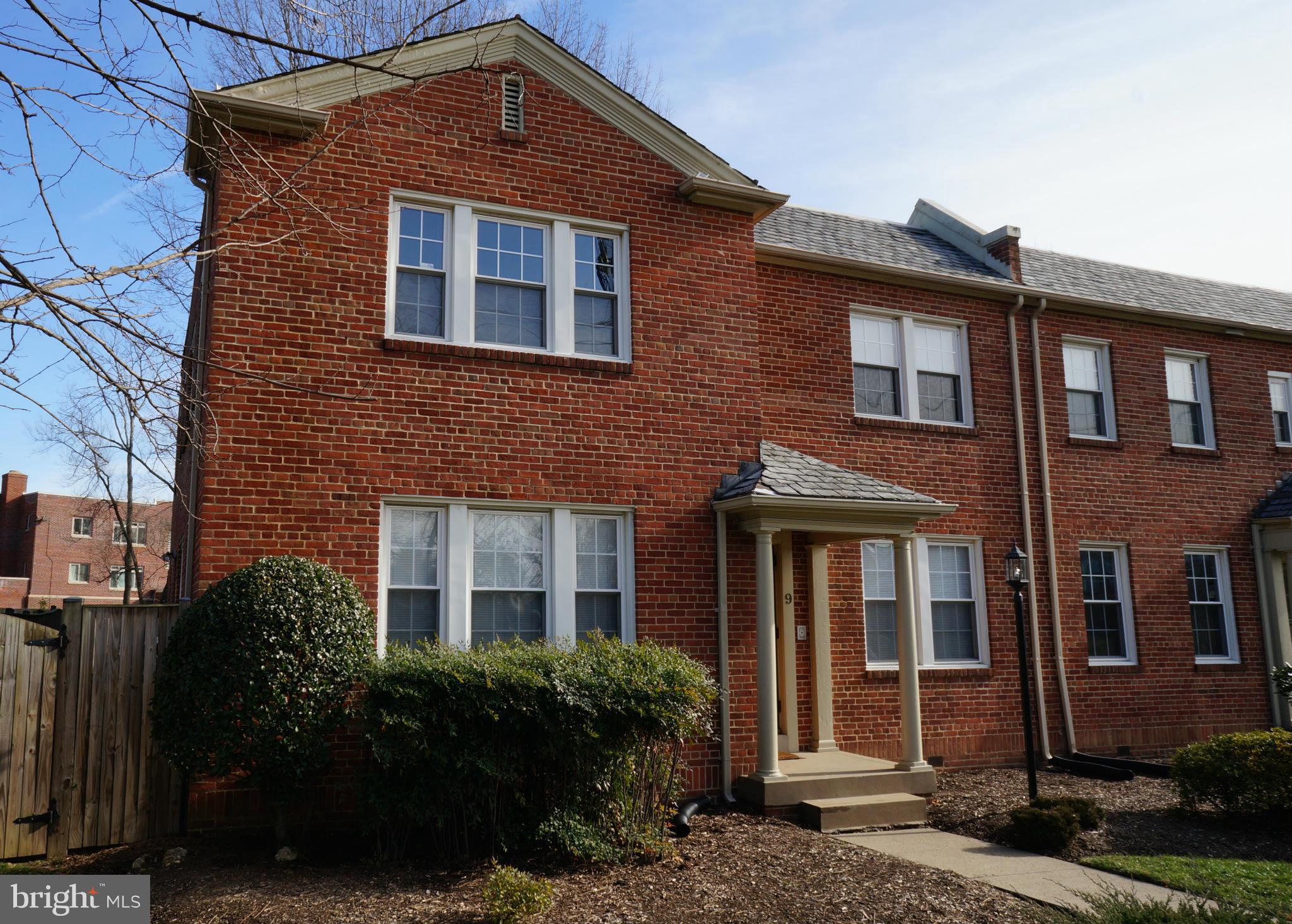 9 Russell Road, Unit C Alexandria, VA 22301 - Photo 2 of 30 Exterior (Front)