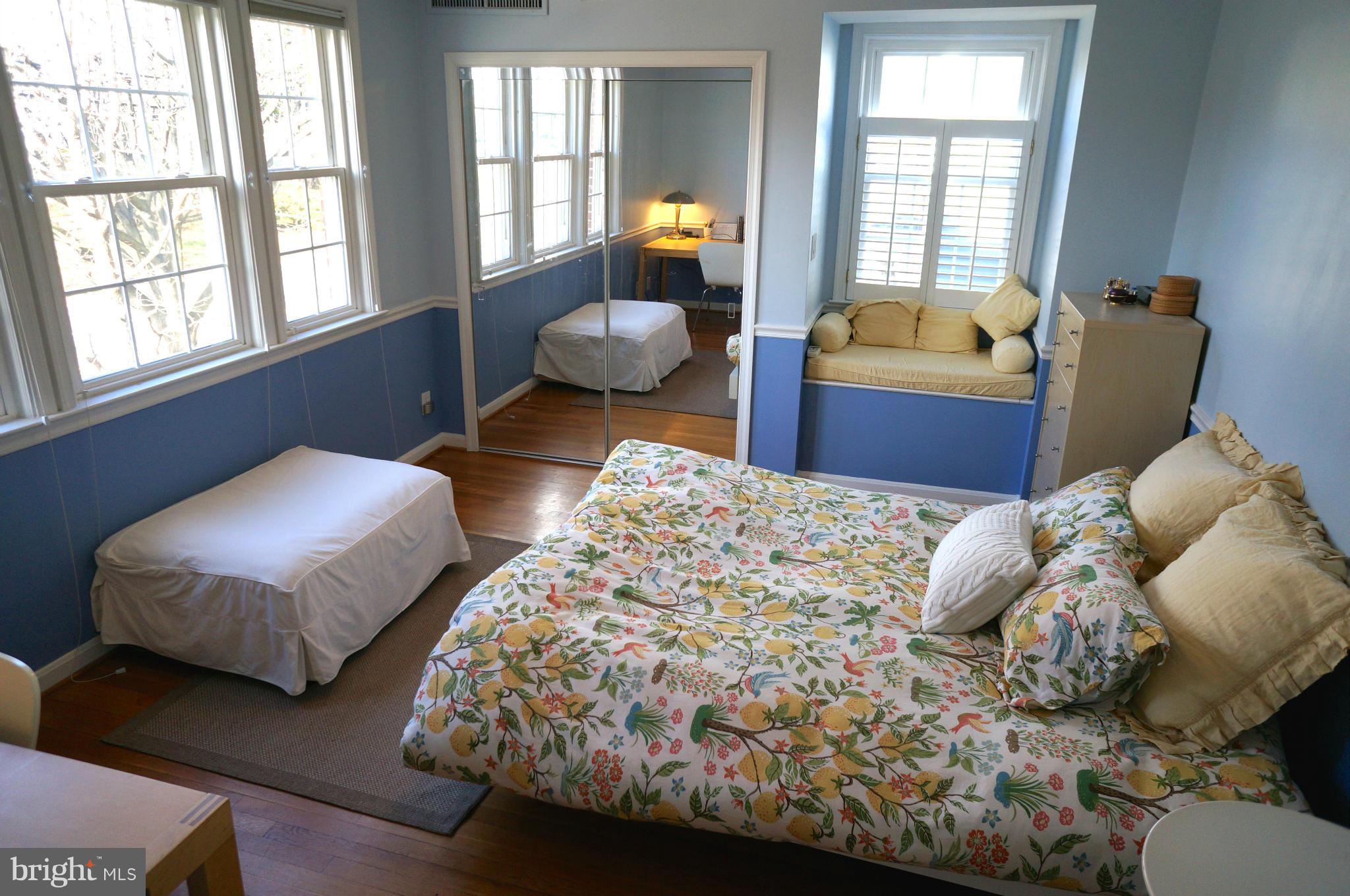 9 Russell Road, Unit C Alexandria, VA 22301 - Photo 12 of 30 Bedroom (Master)